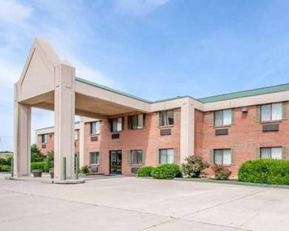 Econo Lodge 1