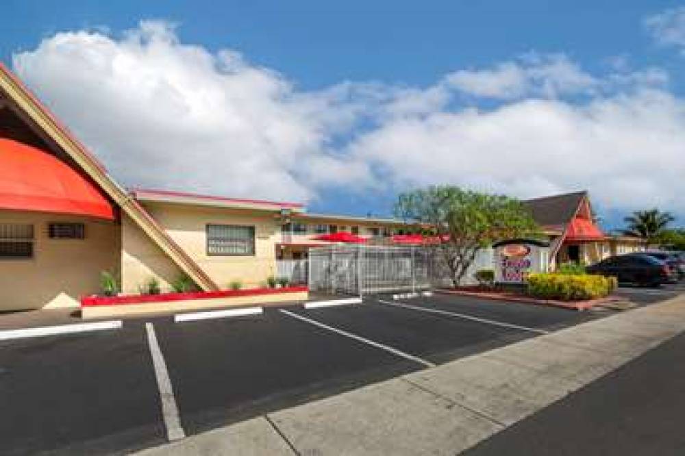 Econo Lodge 1