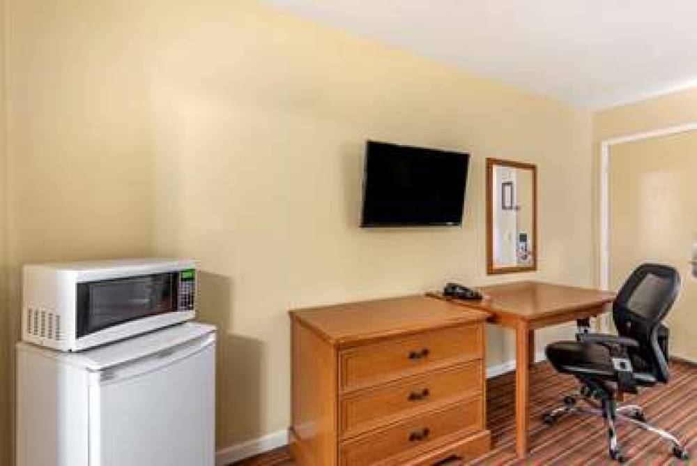 ECONO LODGE ERLANGER - CINCINNATI A 5