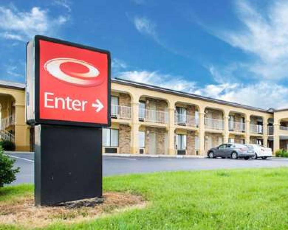 ECONO LODGE FRANKLIN SOUTH 4