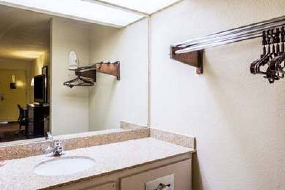 Econo Lodge Homewood - Birmingham 1
