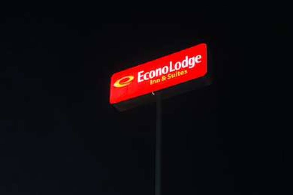 Econo Lodge Inn And Suites Centervi