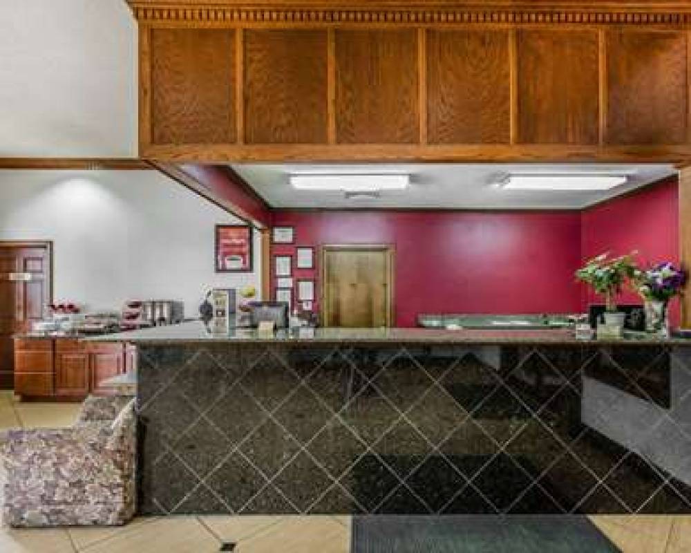 ECONO LODGE INN AND SUITES ENTERPRI 8