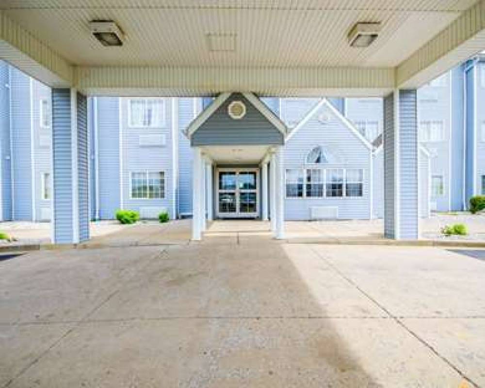 Econo Lodge Inn And Suites Evansvil