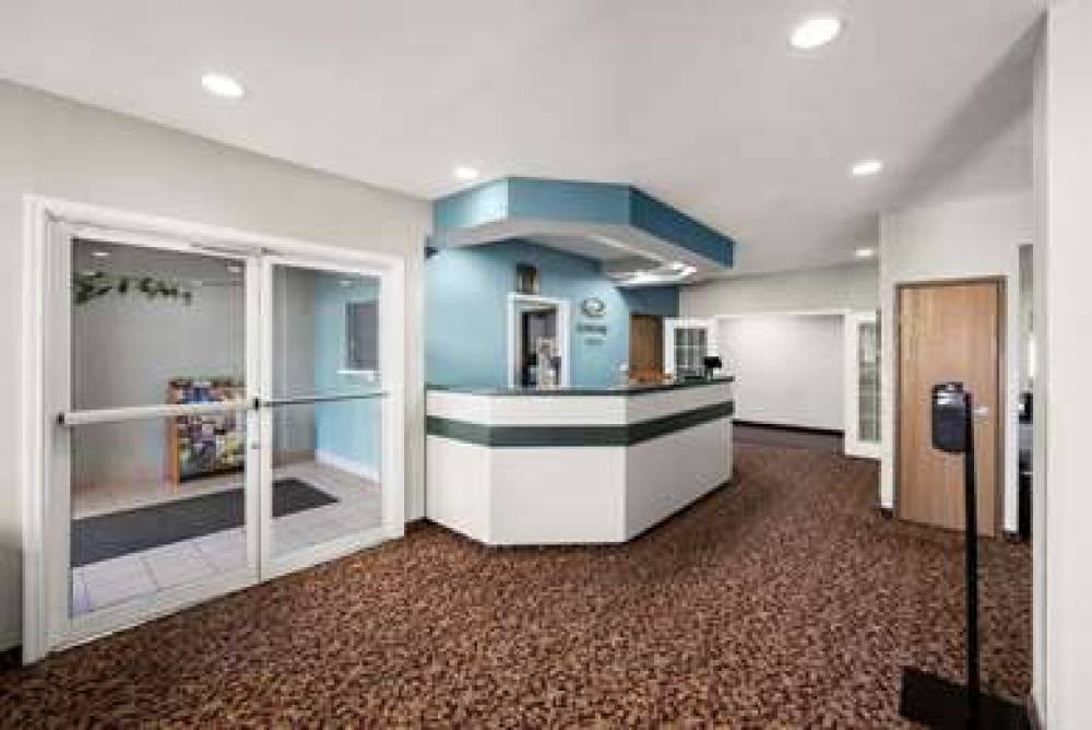 ECONO LODGE INN AND SUITES MESQUITE 3