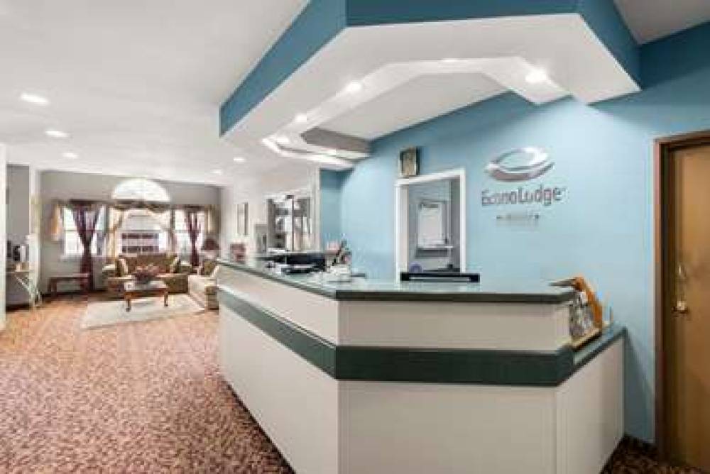 ECONO LODGE INN AND SUITES MESQUITE 1