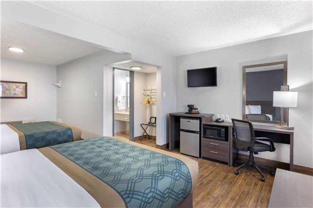 Econo Lodge Inn And Suites Socorro