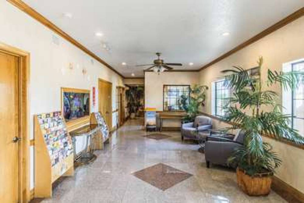 Econo Lodge Inn & Suites Corpus Christi 1