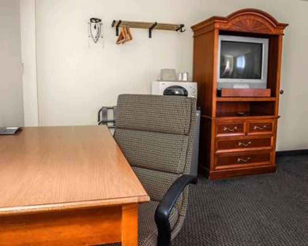 Econo Lodge Jefferson Hills Hwy 51 9