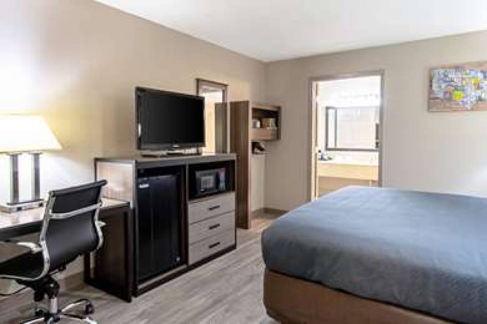 ECONO LODGE KINGSVILLE 7