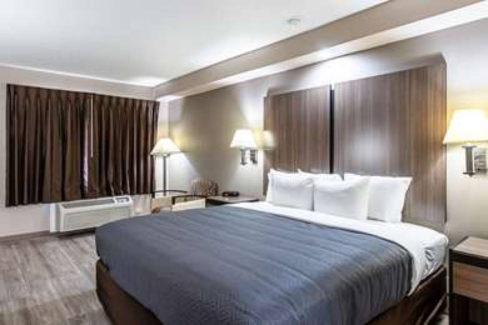 ECONO LODGE KINGSVILLE 10