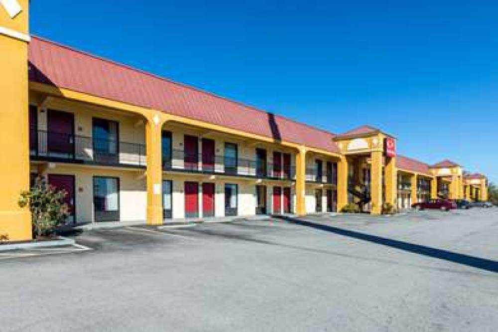 ECONO LODGE KNOXVILLE 3