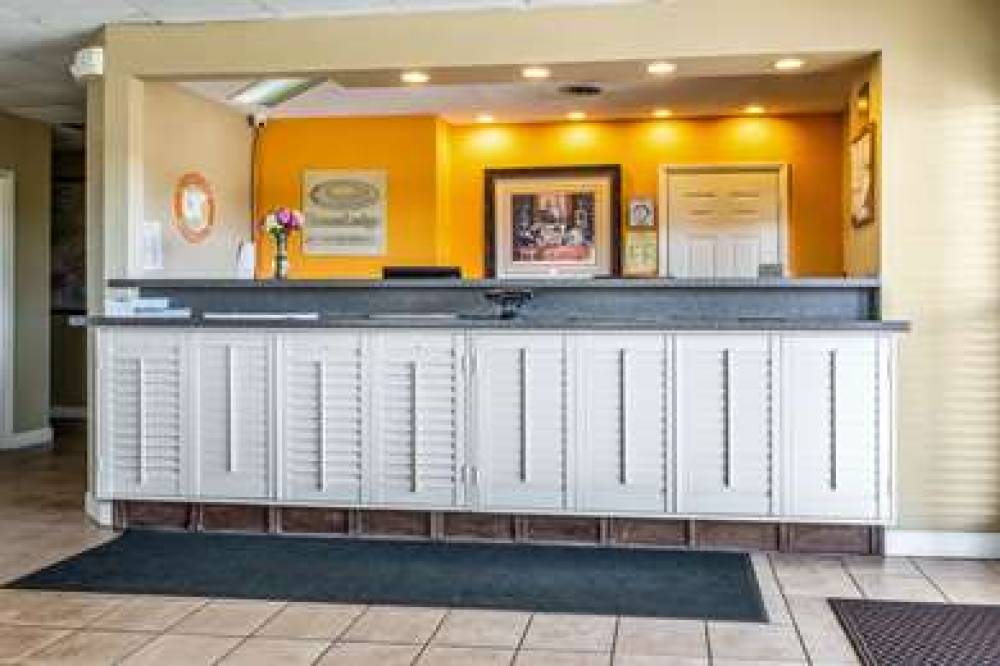 ECONO LODGE KNOXVILLE 7