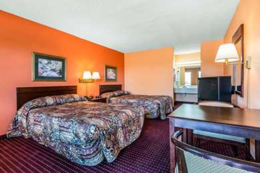 ECONO LODGE LAVONIA I-85 10