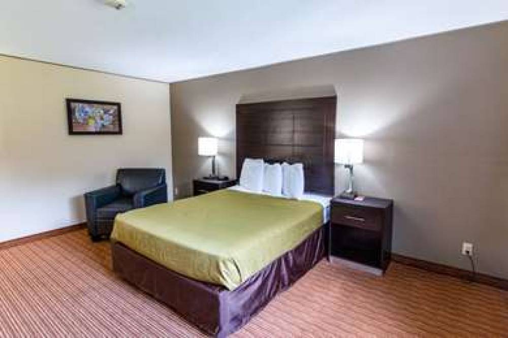 Econo Lodge Massena Hwy 37 9