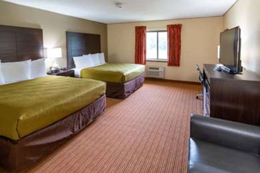 Econo Lodge Massena Hwy 37 10