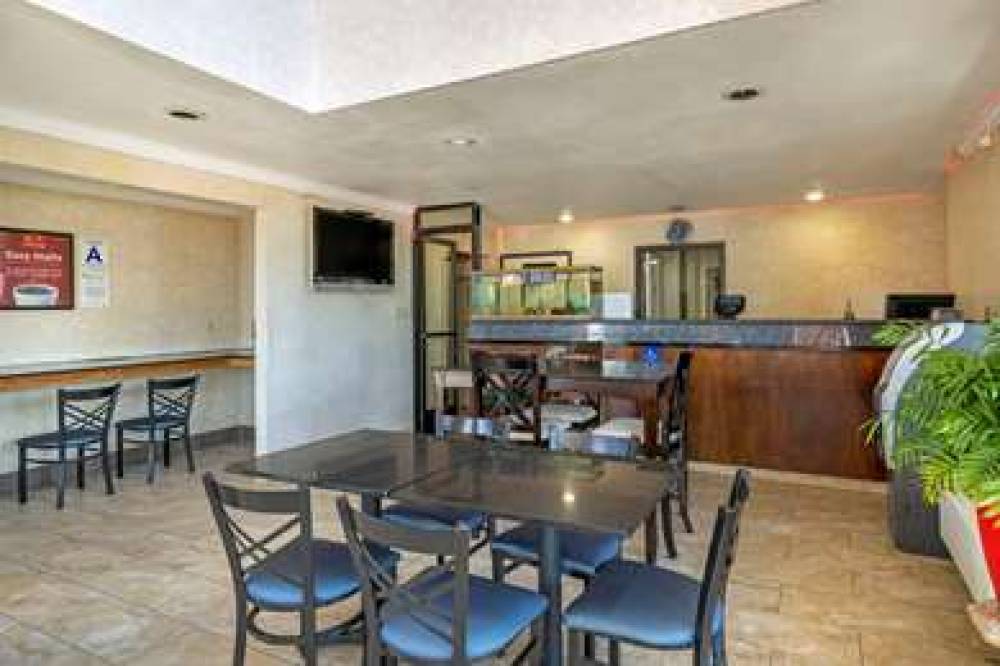 Econo Lodge Moreno Valley 5