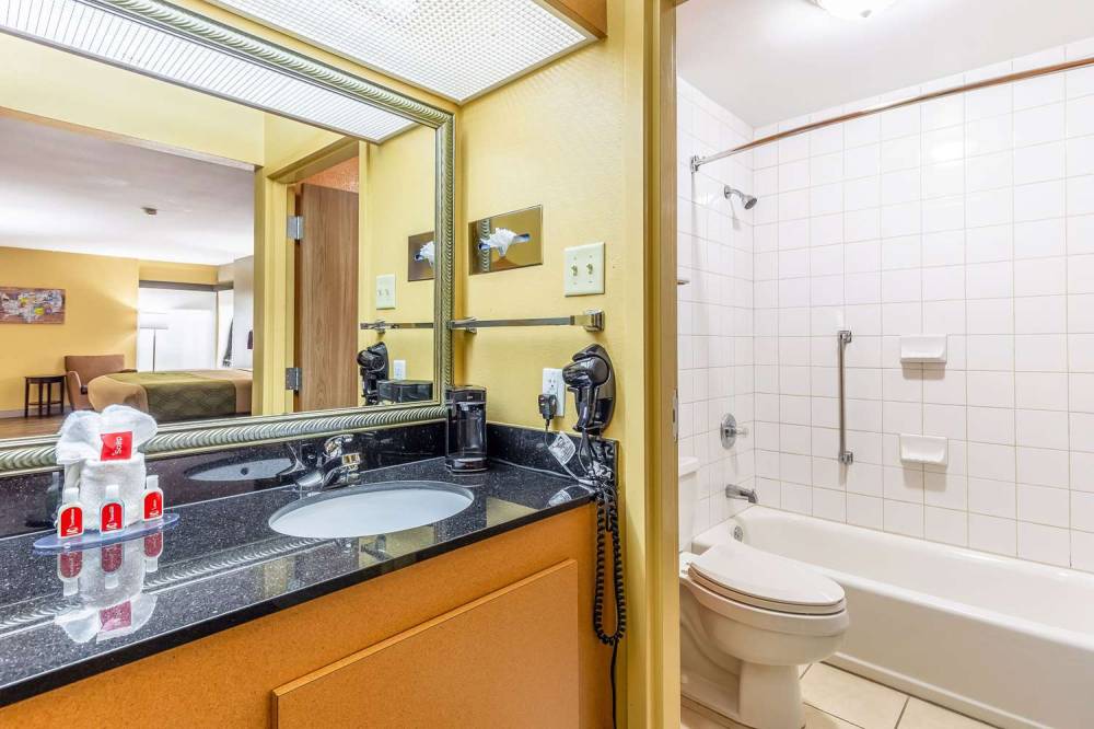 ECONO LODGE MOSS POINT - PASCAGOULA 1
