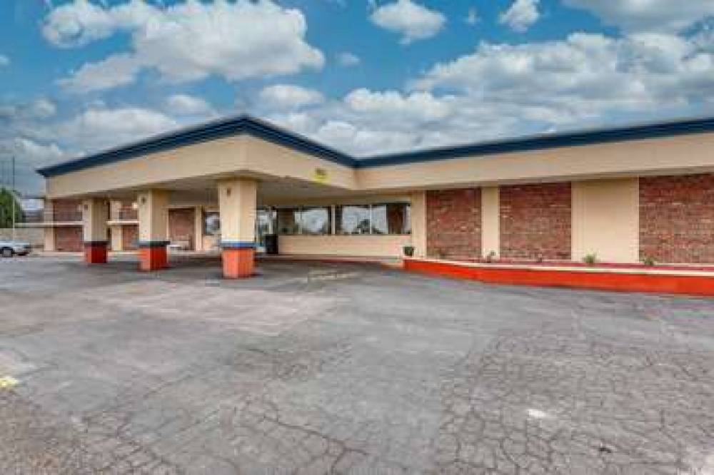 Econo Lodge Neenah