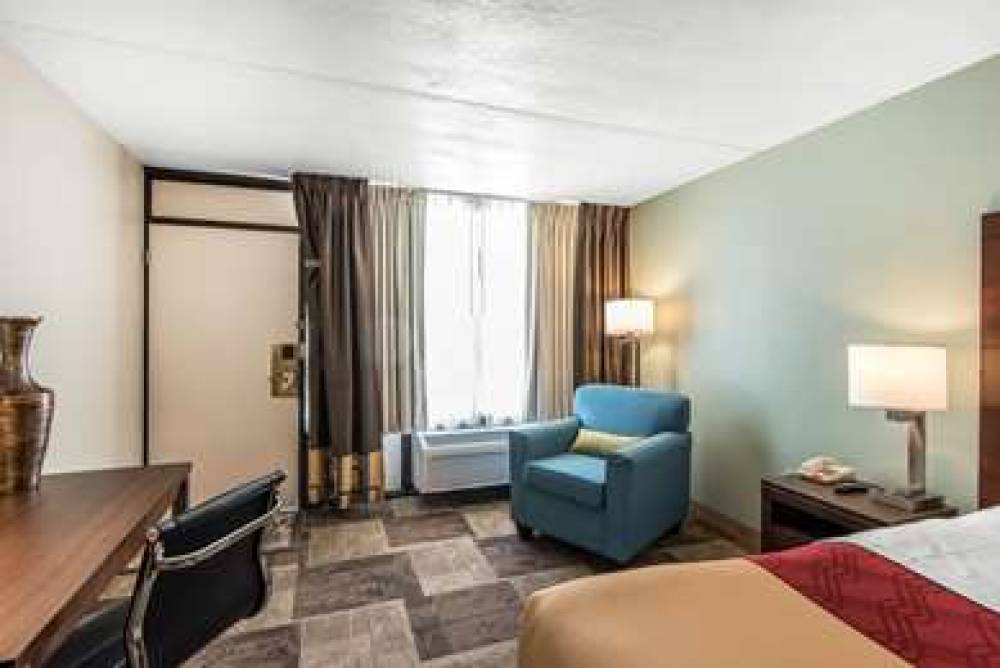 Econo Lodge Oak Grove-Blue Springs 6