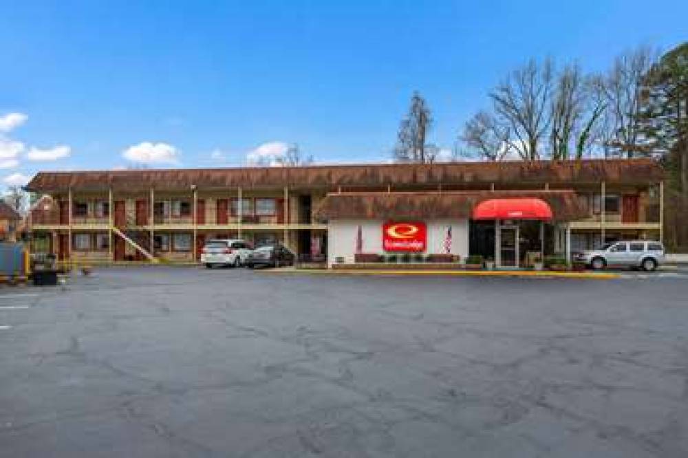Econo Lodge Parkway/Historic Area 1