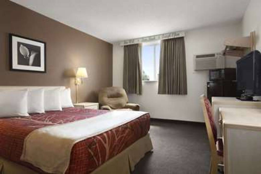 ECONO LODGE SCOTTSBLUFF 9