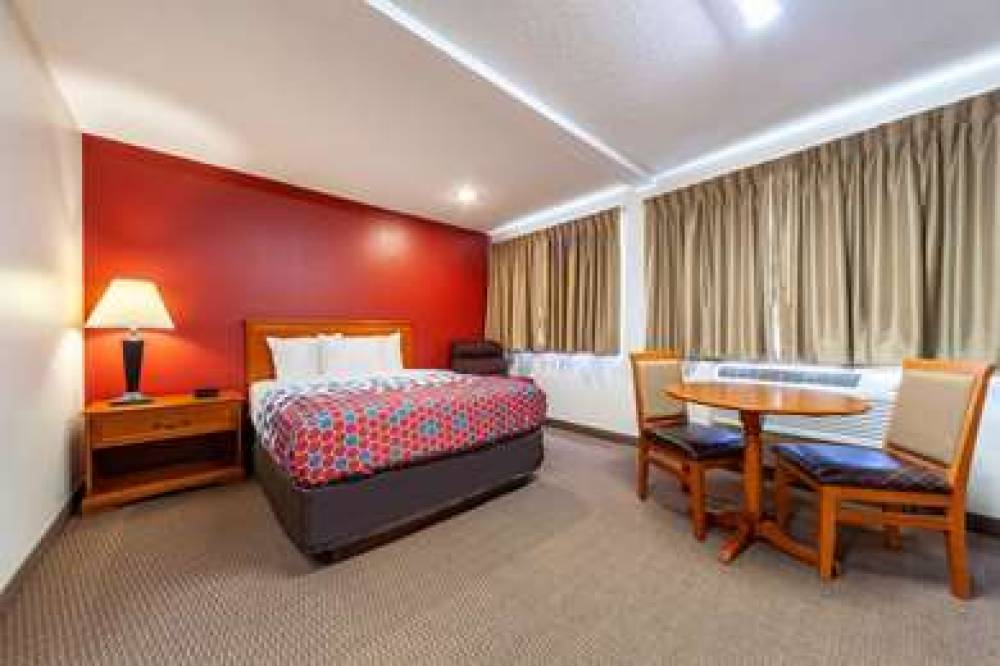 ECONO LODGE SIOUX CENTER 6