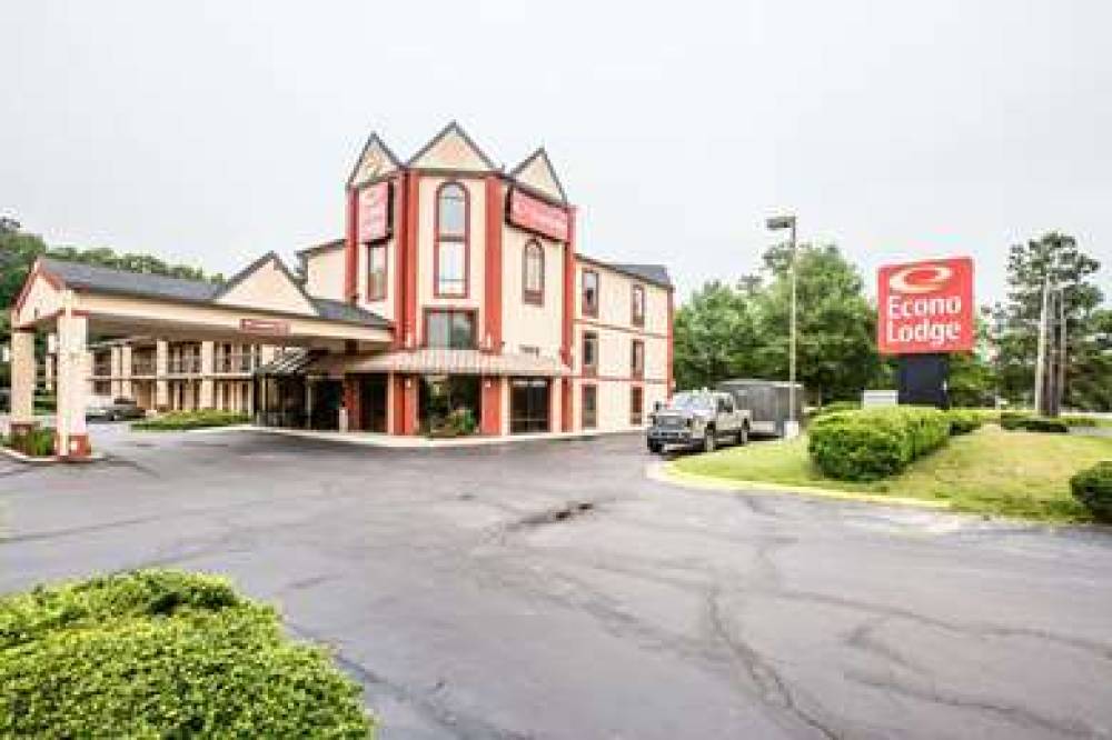 Econo Lodge South