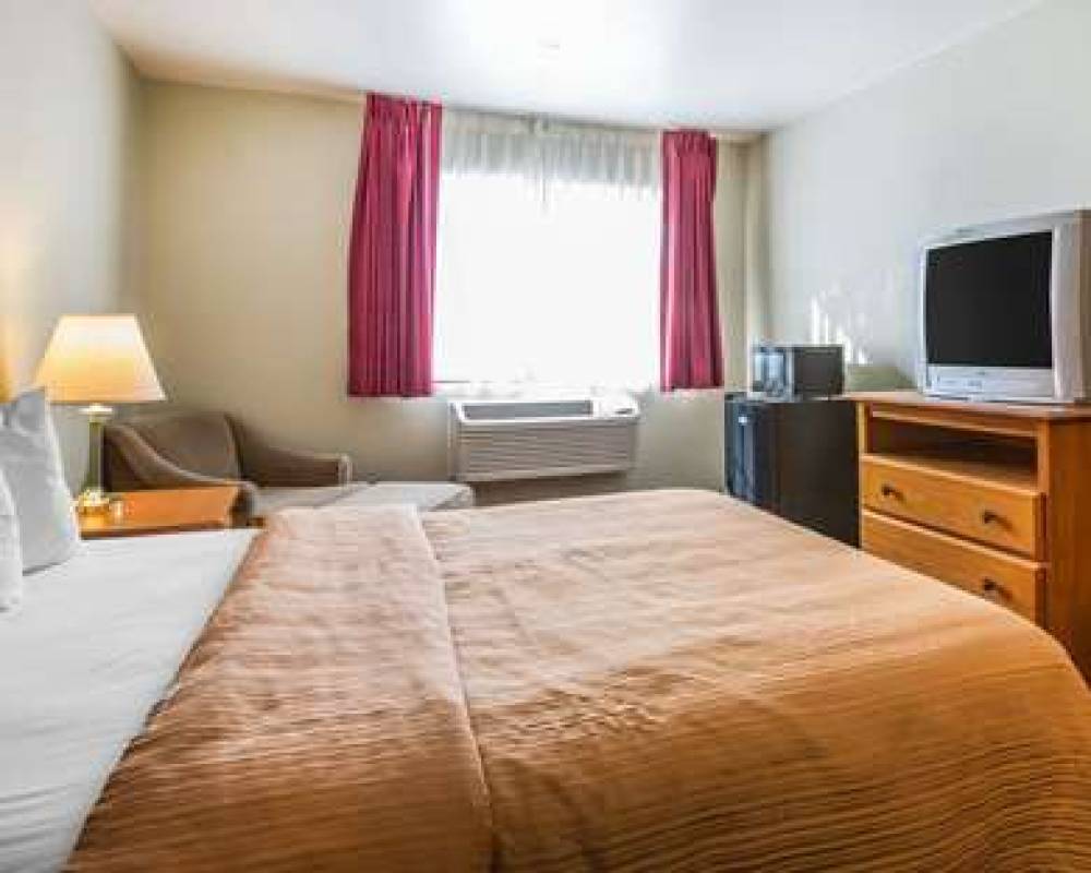 Econo Lodge Tracy I 205