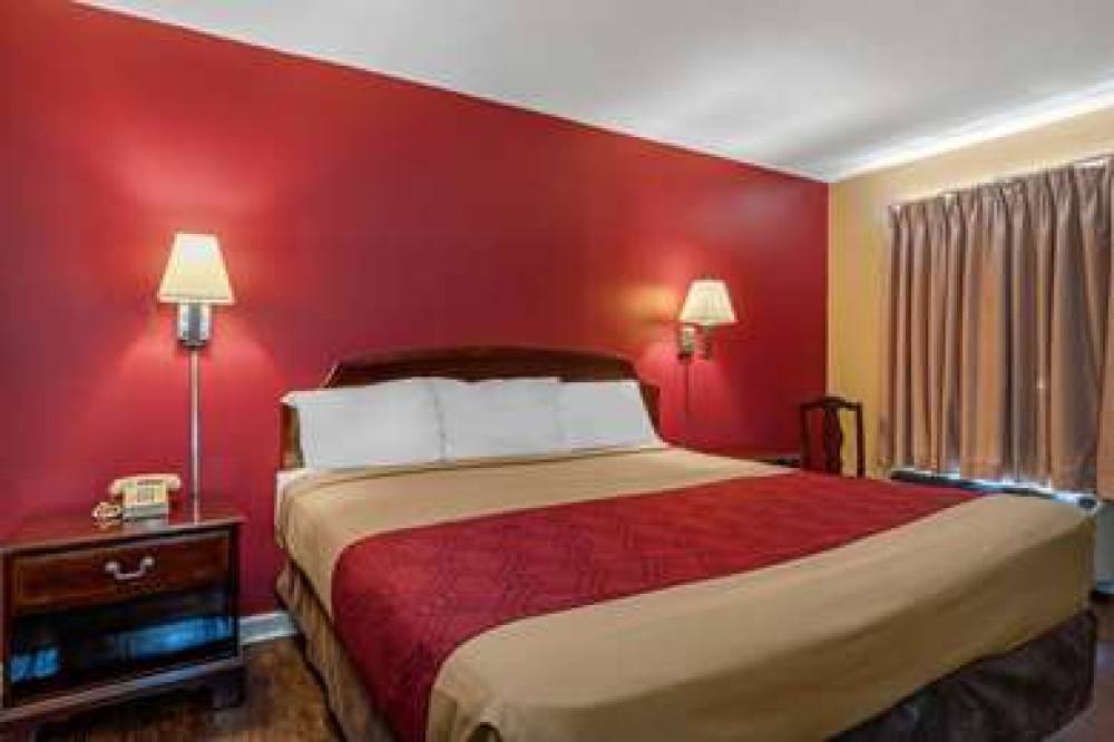 Econo Lodge Union City - Atlanta South 9
