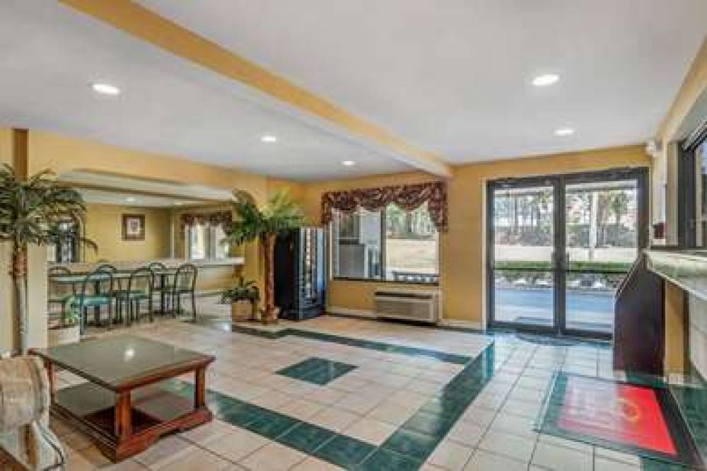 Econo Lodge Union City - Atlanta South 5