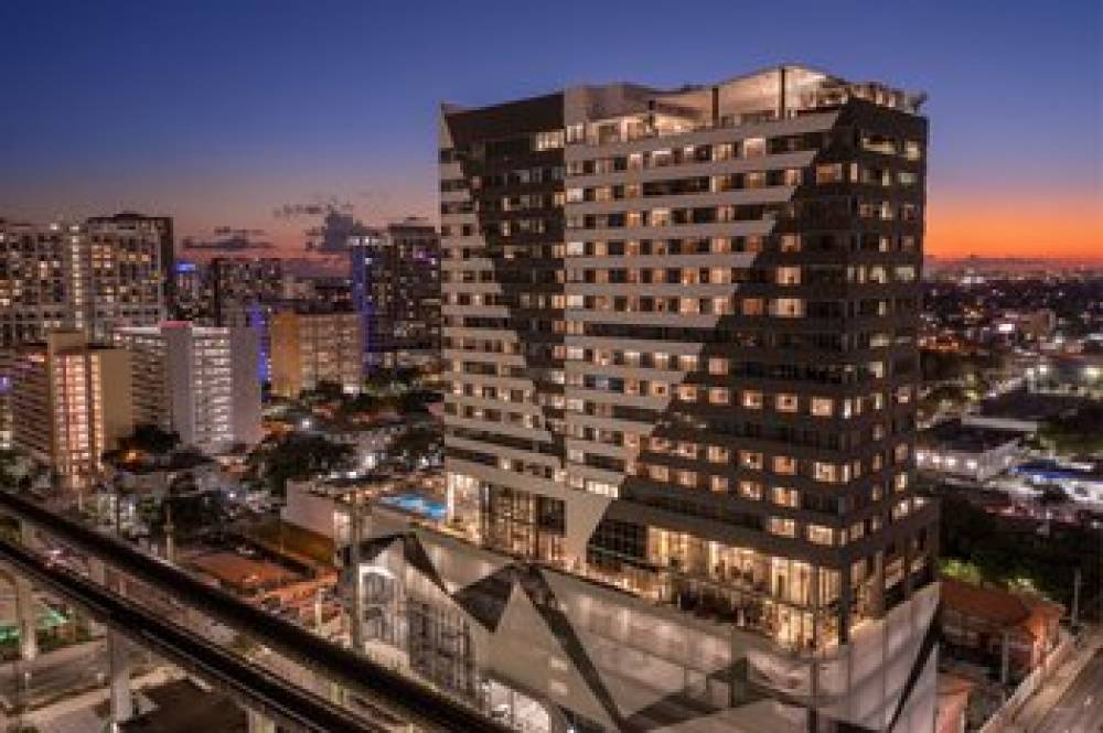 Element Miami Brickell 2