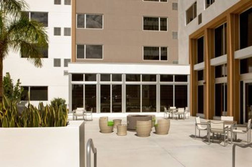 Element Miami Doral 5