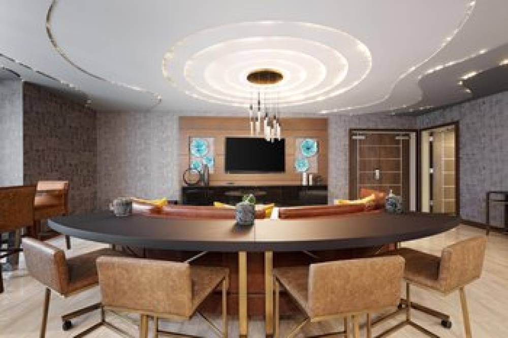 Element New York Wood Ridge 7