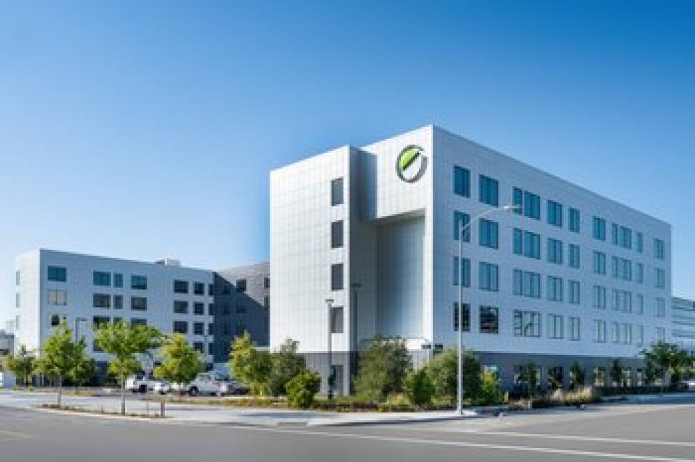 Element San Jose Airport 2