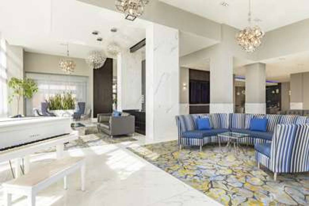 EMBASSY STES BY HILTON TORONTO ARPT 8