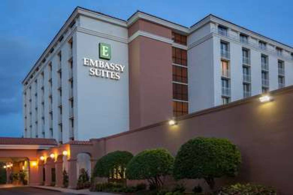 Embassy Suites By Hilton Baton Rouge 4