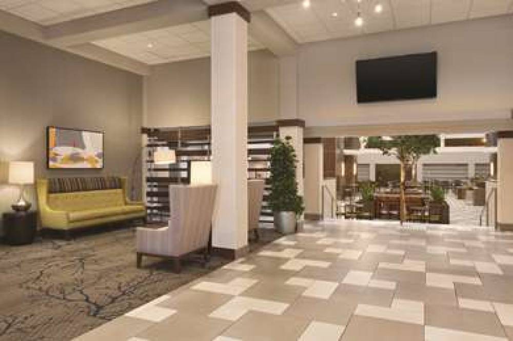 Embassy Suites By Hilton Bloomington/Minneapolis 7