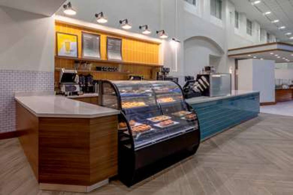 Embassy Suites By Hilton Boston At Logan Airport 8