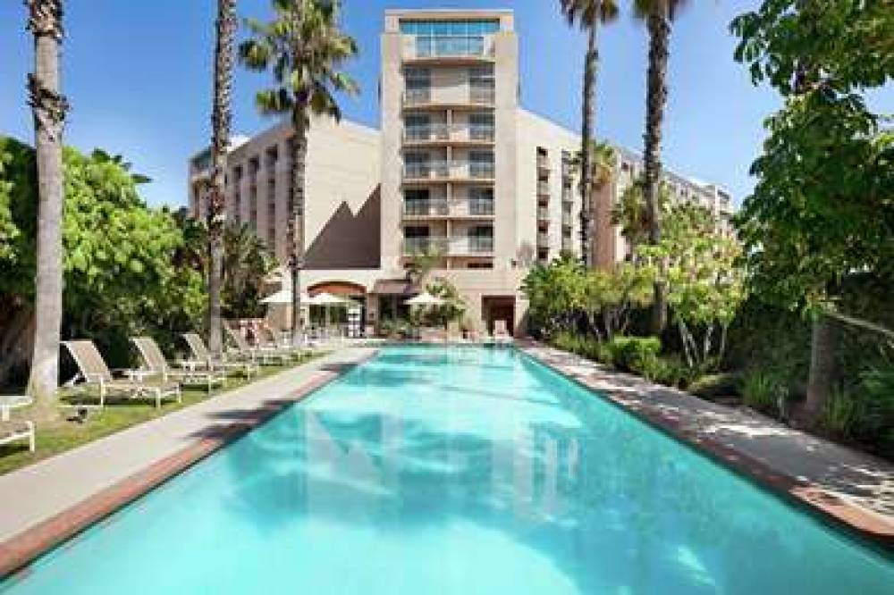 Embassy Suites By Hilton Brea-North Orange County 7