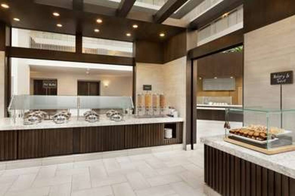 Embassy Suites By Hilton Brea-North Orange County 10