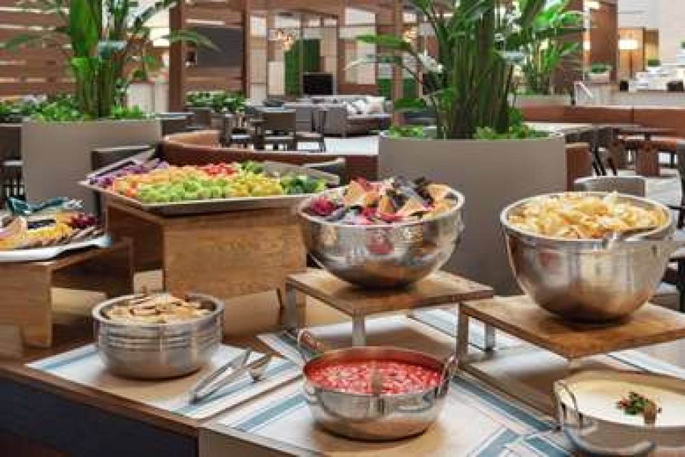 Embassy Suites By Hilton Cleveland-Rockside 8