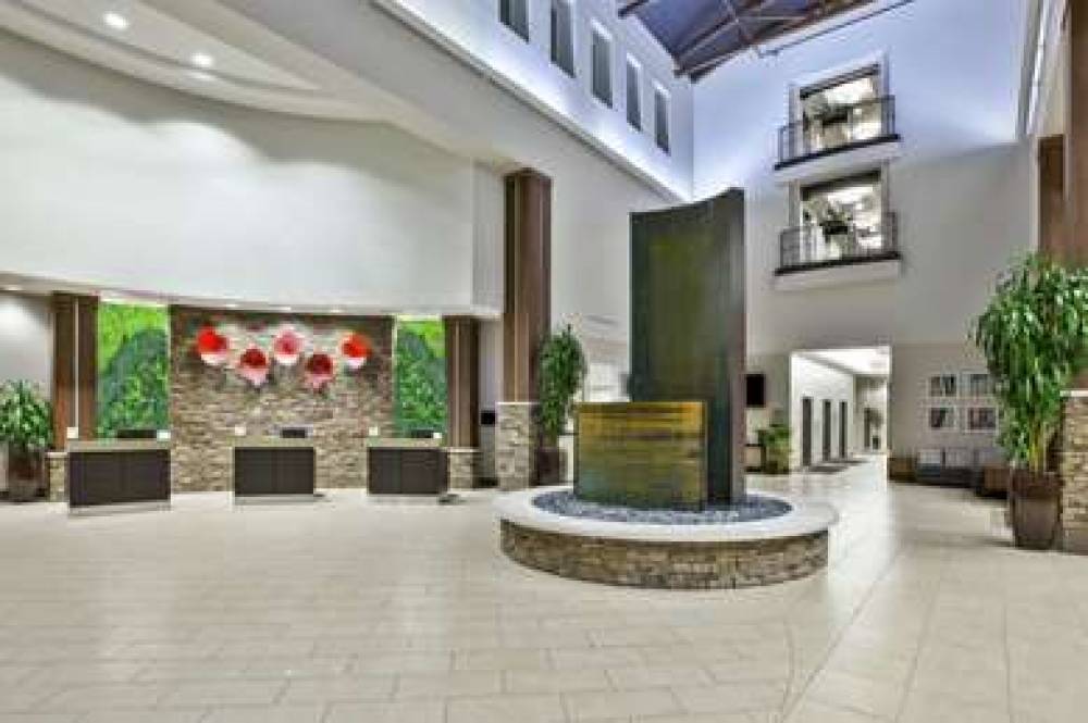Embassy Suites By Hilton Columbus Airport 5