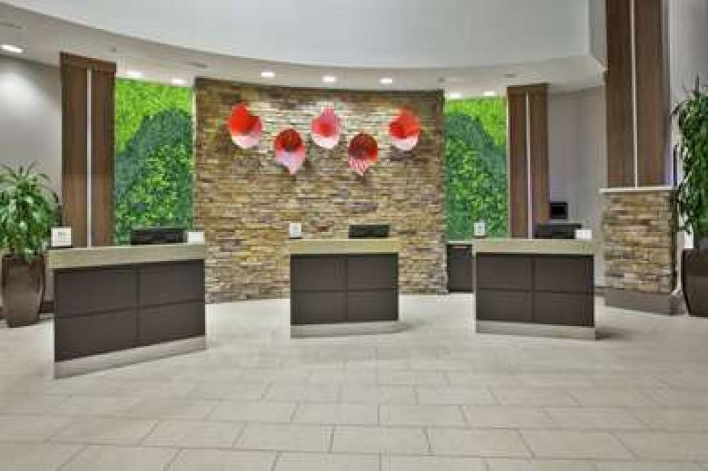 Embassy Suites By Hilton Columbus Airport 6