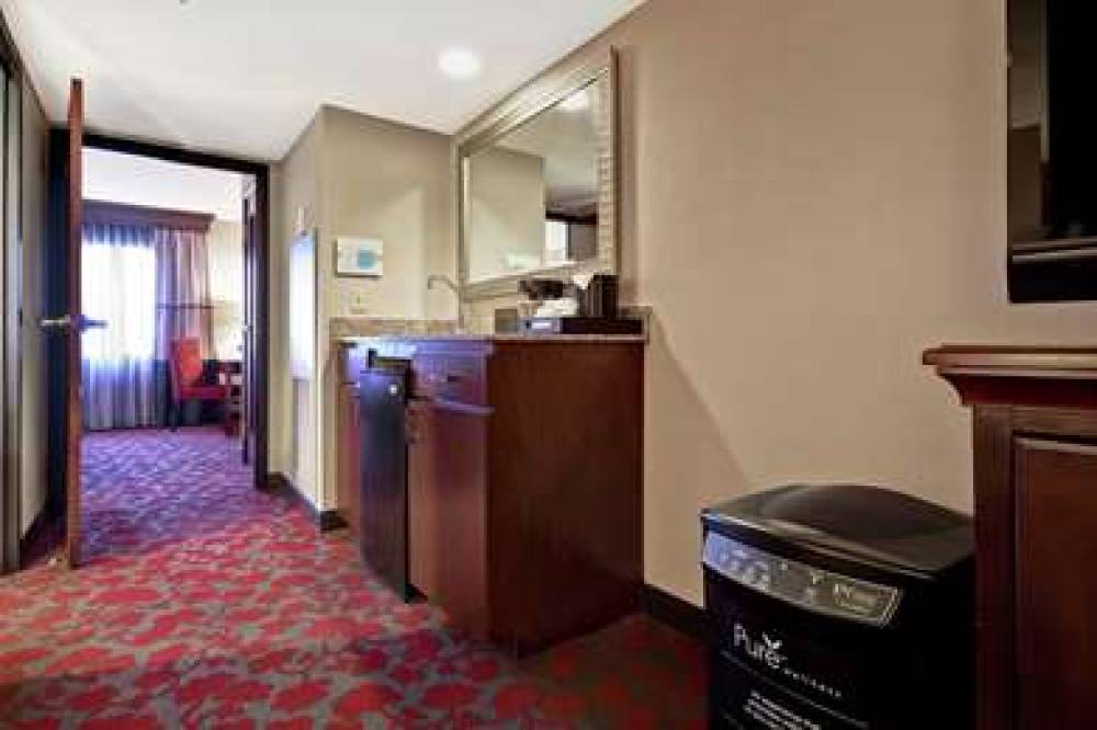 Embassy Suites By Hilton Dulles Airport 3