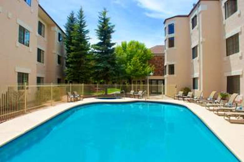 Embassy Suites By Hilton Flagstaff 6