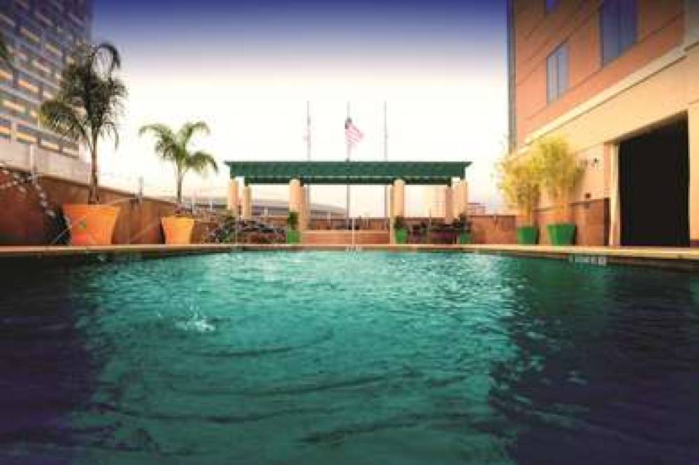 Embassy Suites By Hilton Houston Downtown 9