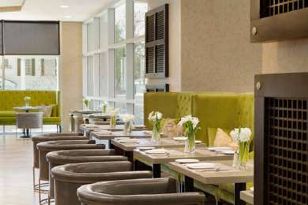 Embassy Suites By Hilton Los Angeles Glendale 10