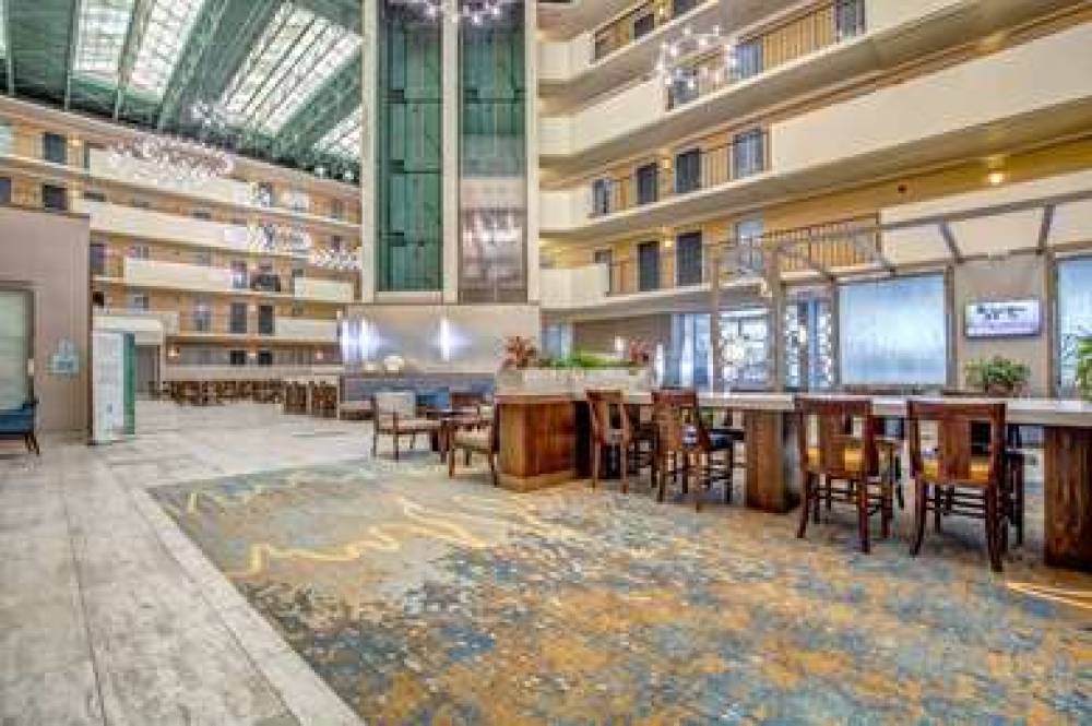 Embassy Suites By Hilton Memphis 10