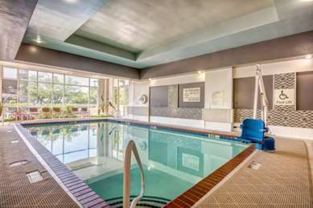 Embassy Suites By Hilton Memphis 7